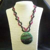 COLLANA CON RUBINI SU ZOISITE