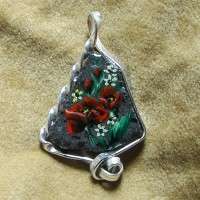 CIONDOLO IN PIETRA LAVICA