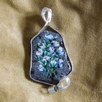 CIONDOLO IN PIETRA LAVICA