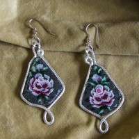 ORECCHINI IN PIETRA LAVICA