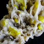 ARAGONITE ALVEOLARE CON ZOLFO