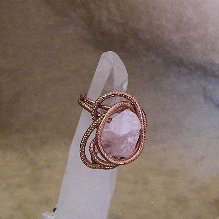 ANELLO CON QUARZO ROSA