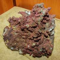 QUARZO CON LIMONITE E MALACHITE