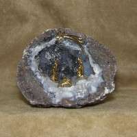 PRESEPE SU GEODE DI QUARZO