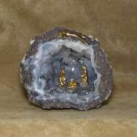 PRESEPE SU GEODE DI QUARZO