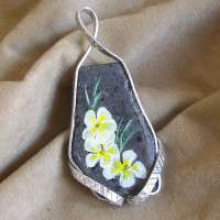 Ciondolo in pietra lavica