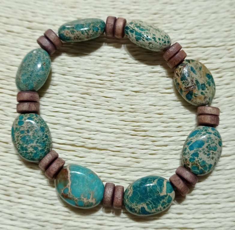 BRACCIALE CON HOWLITE