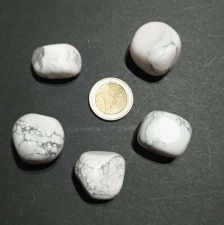 HOWLITE