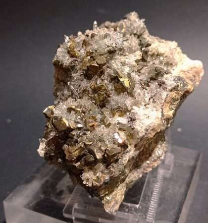 QUARZO IALINO con CALCOPIRITE