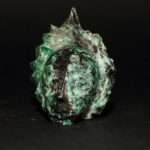 BUSTO DI GUERRIERO IN MATRICE CON SMERALDI