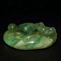 BASE CON RANA E SFERA IN FLUORITE