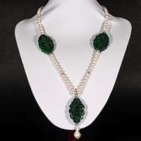 Collana con perle e giada