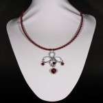 Ciondolo con cordoncino in corniola