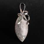 Ciondolo con diaspro oceanico