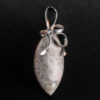 Ciondolo con diaspro oceanico