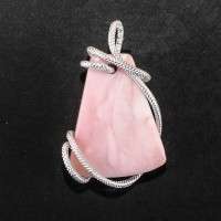 Ciondolo con opale rosa