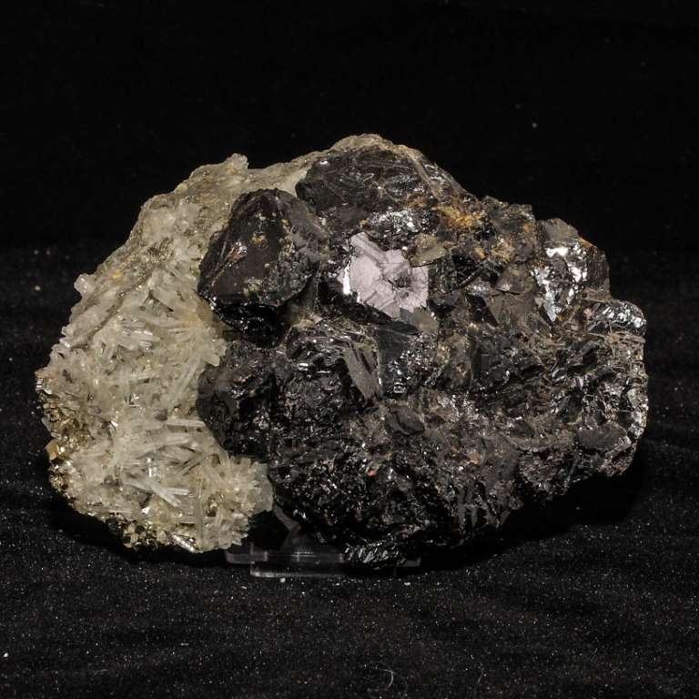 QUARZO CON BLENDA E PIRITE