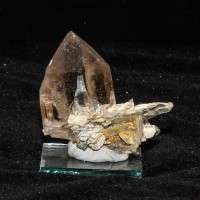 QUARZO FUME’ CON MUSCOVITE