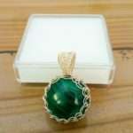 Ciondolo in malachite