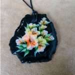 ciondolo in pietra lavica