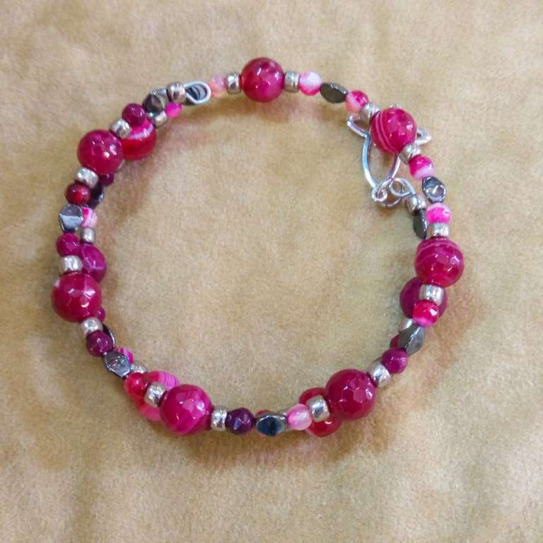 BRACCIALE CON AGATA ROSSA