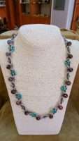 COLLANA CON AGATA DEL BOTSWANA E HOWLITE