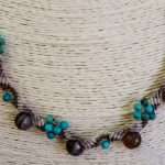 COLLANA CON AGATA DEL BOTSWANA E HOWLITE