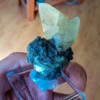 CALCITE SCALENOEDRICA SU GALENA