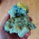 ARAGONITE VERDE-AZZURRA CON ZOLFO