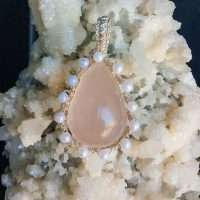 Ciondolo con quarzo rosa