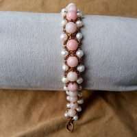 BRACCIALE CON OPALE ROSA E PERLE