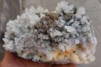 Quarzo con blenda, pirite e galena